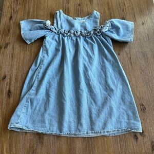 2/24$ Zara Girls Blue Cold Shoulder Denim Dress with Ruffles size 9